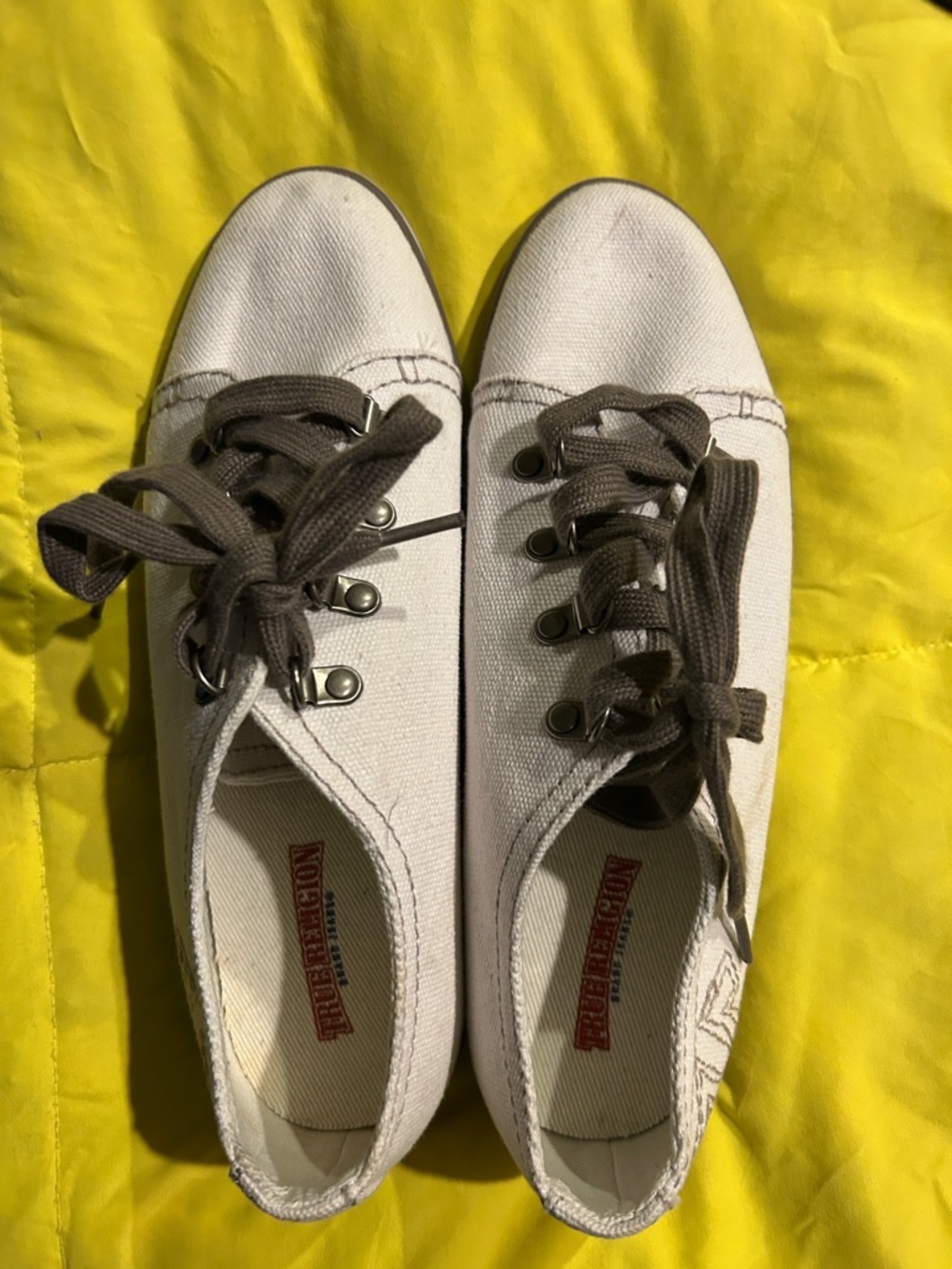 True Religion White Canvas Women’s Sneakers with Gray Laces